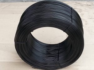 Juoda atkaitinta viela antrinių žaliavų pakavimui – ritėmis po 40 kg (Bremeringai)